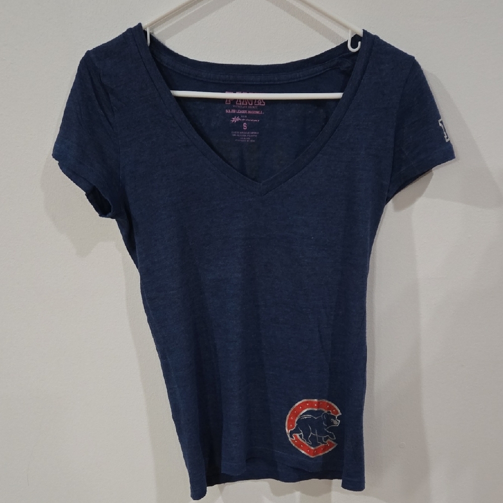 PINK Victoria's Secret Sz Small Chicago Cubs Navy V-Neck Tee